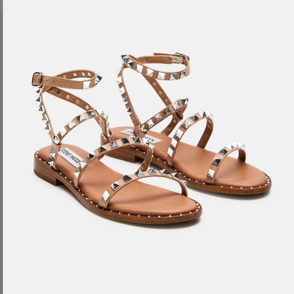 Steve Madden Studded Travel Tan Flat Sandals